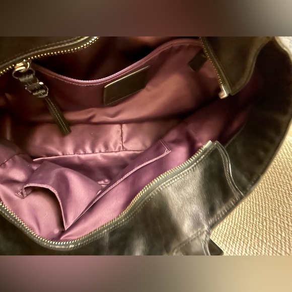 Coach Leather Mia Handbag.  Black With Purple Lining. E1082-15740. - Picture 10 of 14